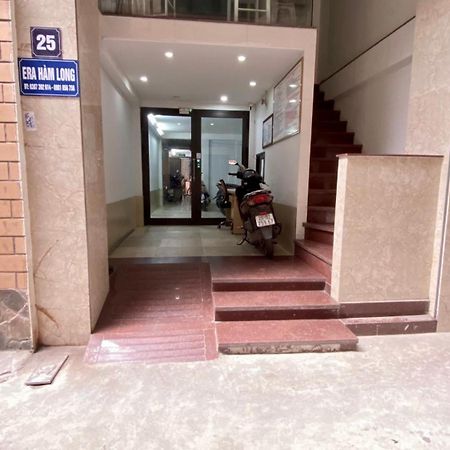 Era Apartment Ham Long Hanoi Buitenkant foto