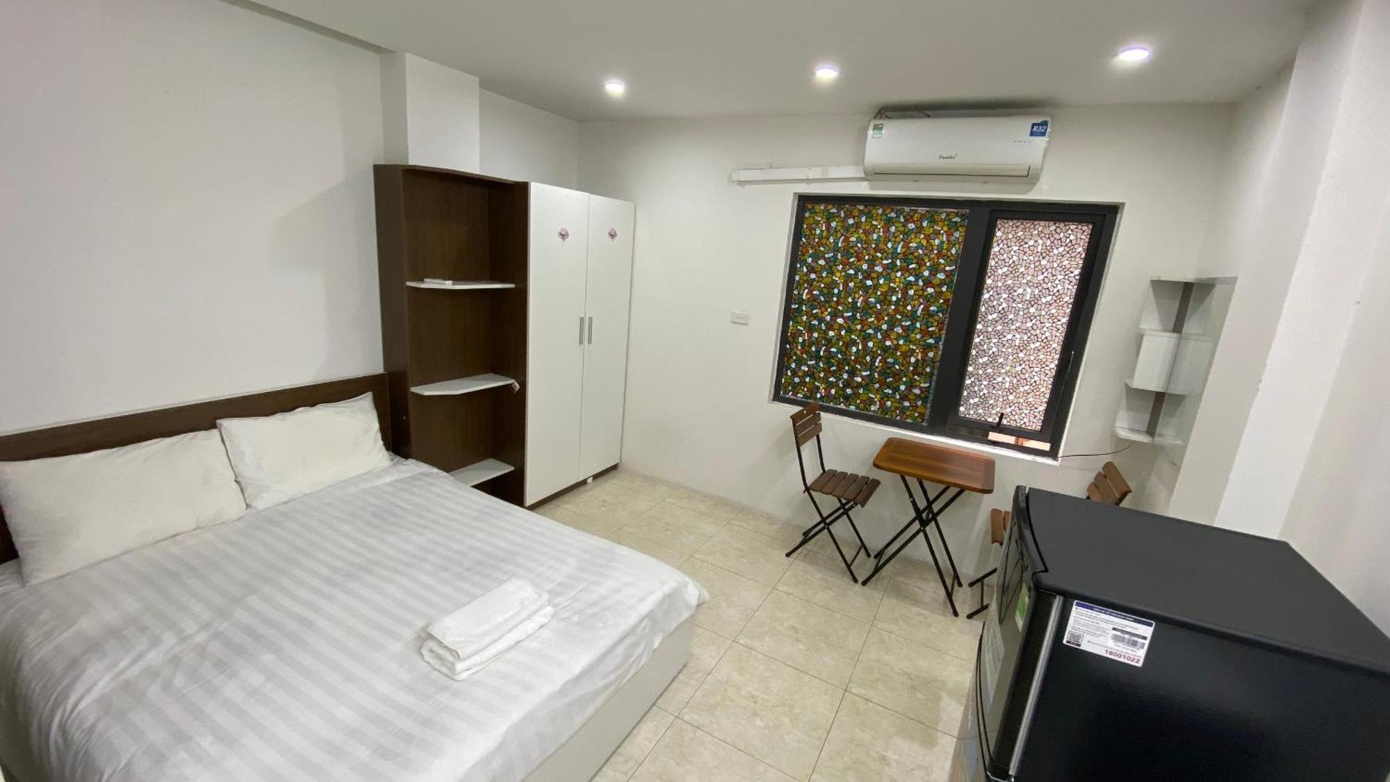Era Apartment Ham Long Hanoi Buitenkant foto